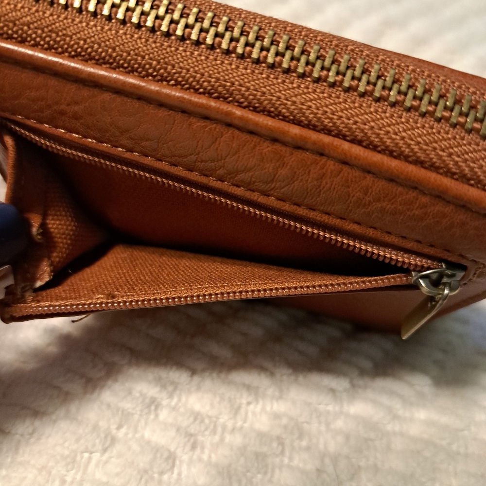 Joy Susan Pixie Go Wallet - Picture 6 of 12